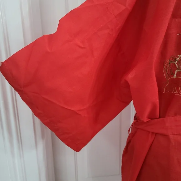 Vintage Embroidered Robe - Picture 3 of 9